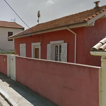 Maison Individuelle Entierement Equipee Face Aux Arenes Villa *